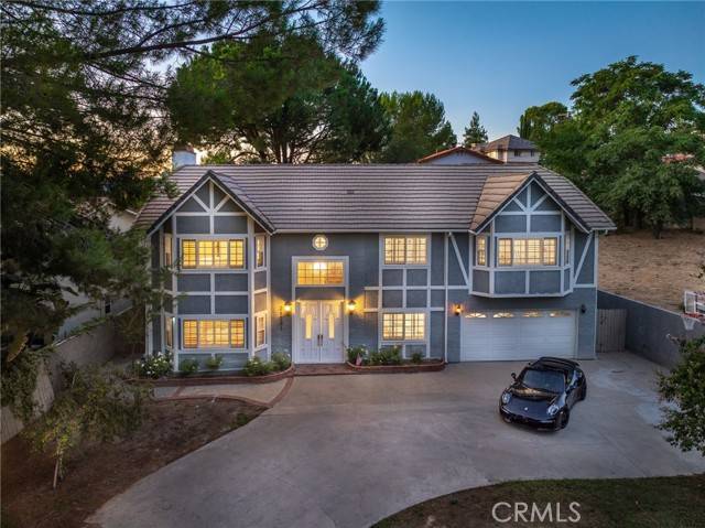 Woodland Hills, CA 91364,21221 Mulholland Drive