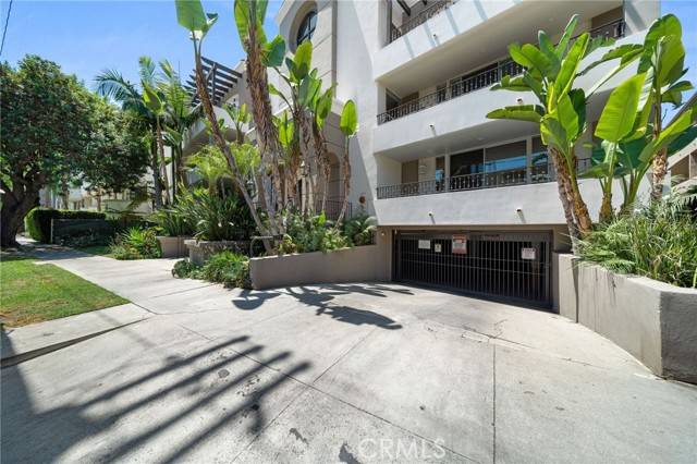 Sherman Oaks, CA 91403,4637 Willis Avenue #201