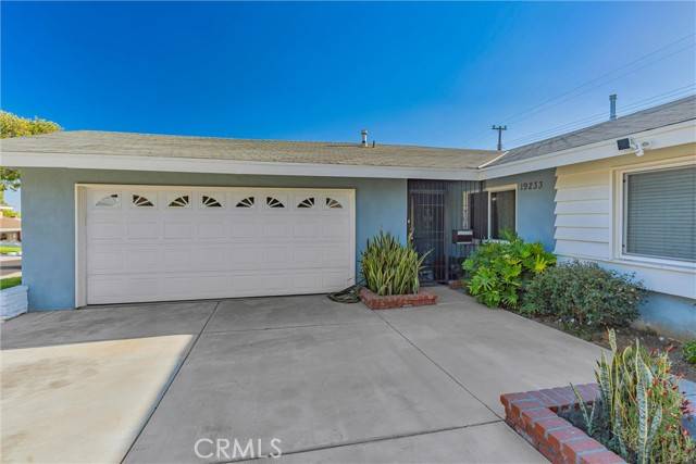 Carson, CA 90746,19233 Broadacres Avenue