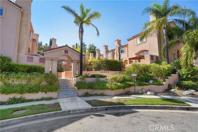 Calabasas, CA 91302,4347 Freedom Drive #B