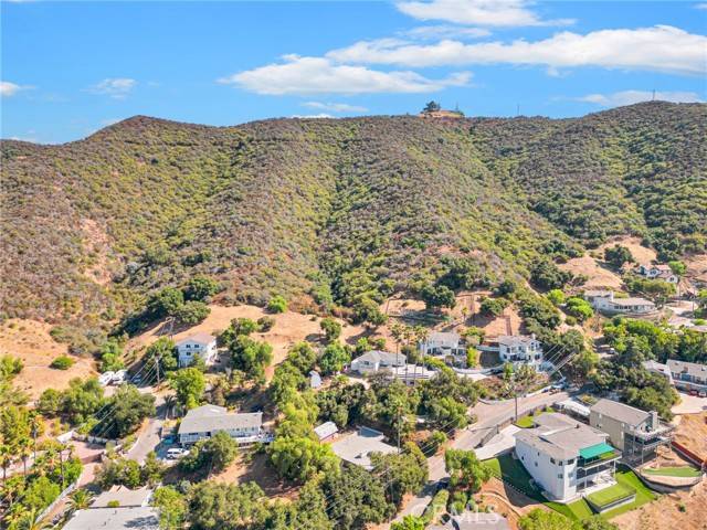 Newbury Park, CA 91320,516 S Ventu Park Road