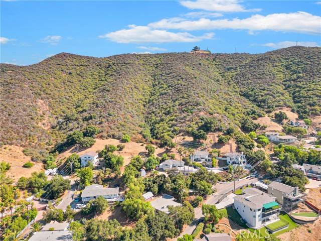 Newbury Park, CA 91320,516 S Ventu Park Road