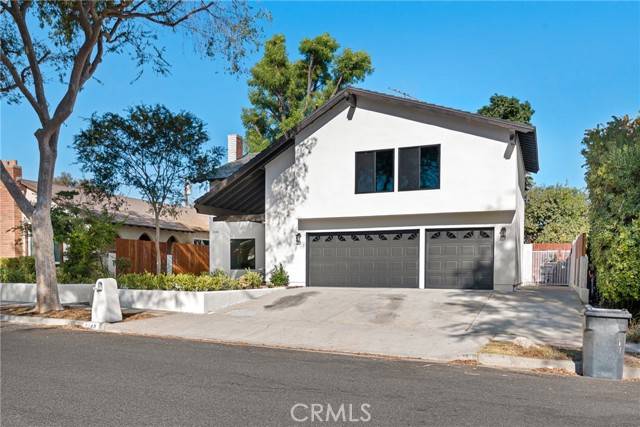 Simi Valley, CA 93065,2148 Elmdale Avenue