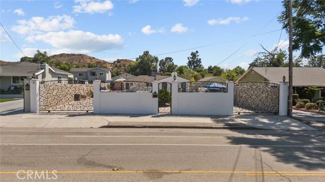 Sun Valley, CA 91352,10432 La Tuna Canyon Road