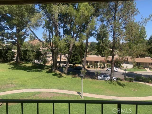 Newhall, CA 91321,26351 Oak Plain Drive #E