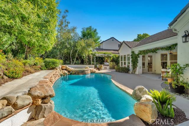 Westlake Village, CA 91361,1323 Caitlyn Circle