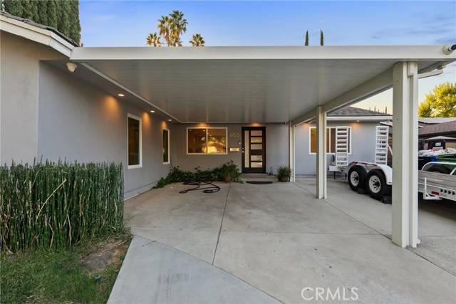Woodland Hills, CA 91367,6153 Debs Avenue