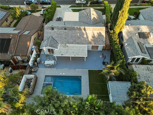 Woodland Hills, CA 91367,6153 Debs Avenue