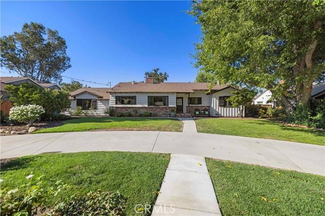 Newhall, CA 91321,24515 Arcadia Street