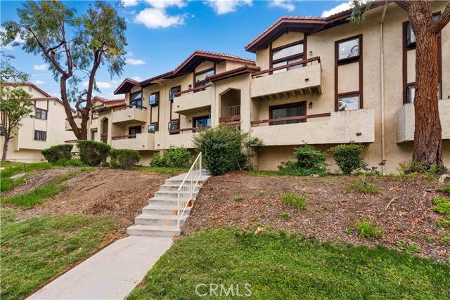 Canyon Country, CA 91387,18197 Sundowner Way #805