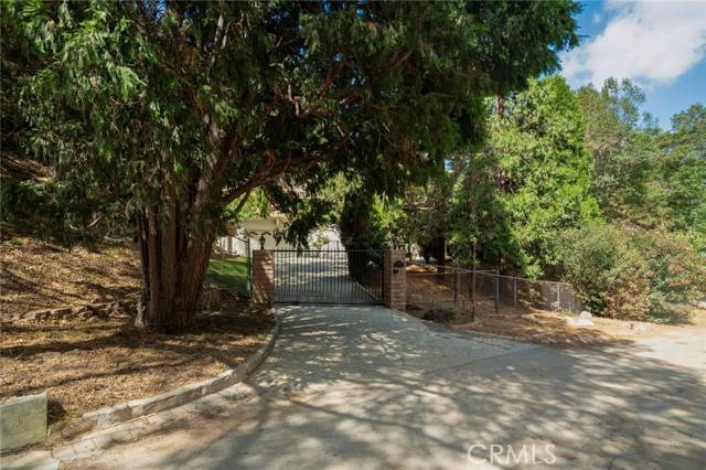 Studio City, CA 91604,3529 Coldwater Canyon Avenue