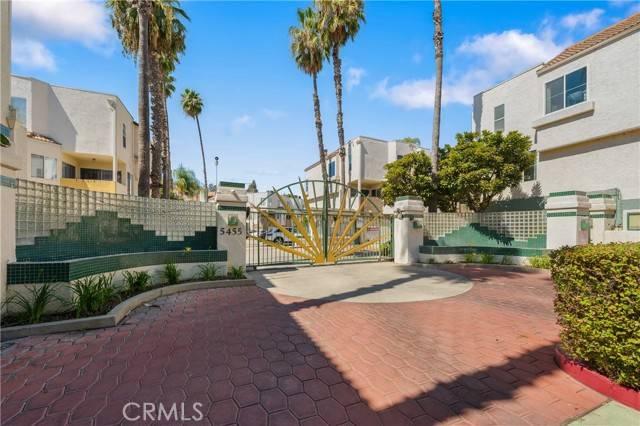 Sherman Oaks, CA 91401,5455 Sylmar Avenue #2201