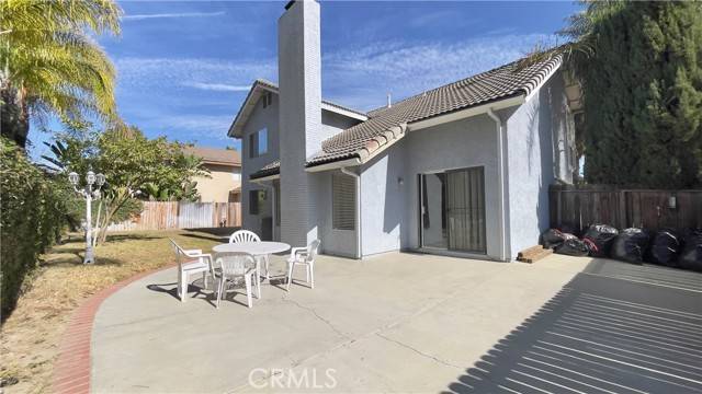 Santa Paula, CA 93060,1717 Cherry Hill Road