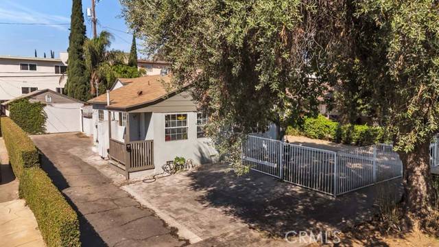 Panorama City, CA 91402,8843 Tilden Avenue