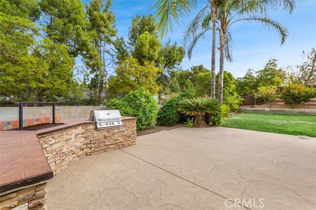 Thousand Oaks, CA 91360,1517 Uppingham Drive