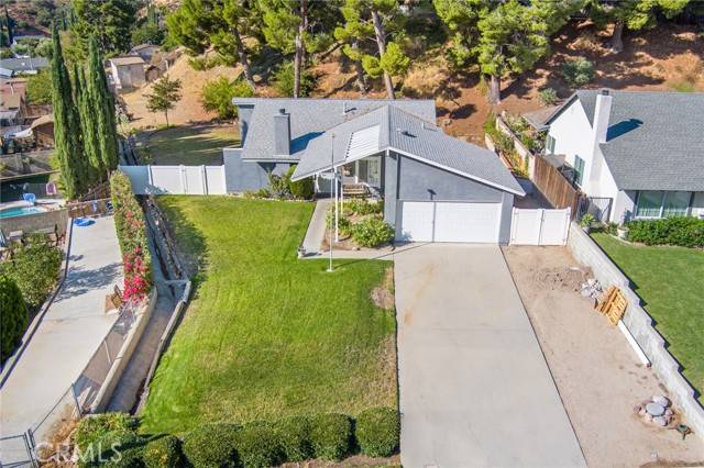 Canyon Country, CA 91387,29635 Grandifloras Road