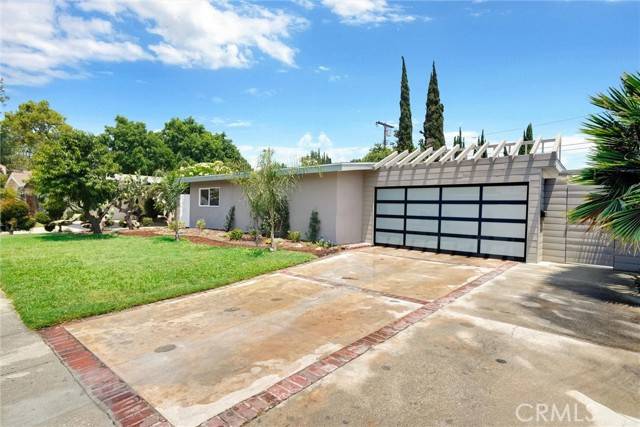 Reseda, CA 91335,7634 Chimineas Avenue