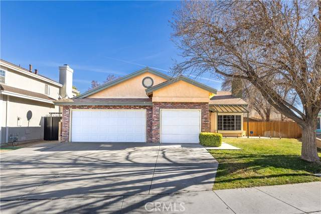 Lancaster, CA 93535,43618 Easy Street