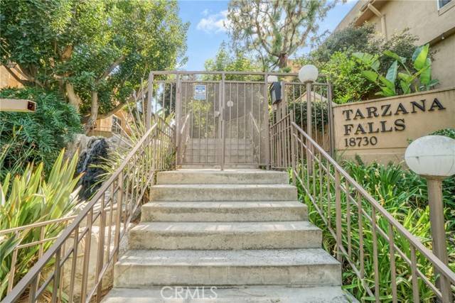 Tarzana, CA 91356,18730 Hatteras Street #40