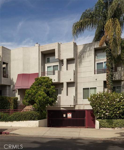 Sherman Oaks, CA 91403,14631 Dickens Street #8