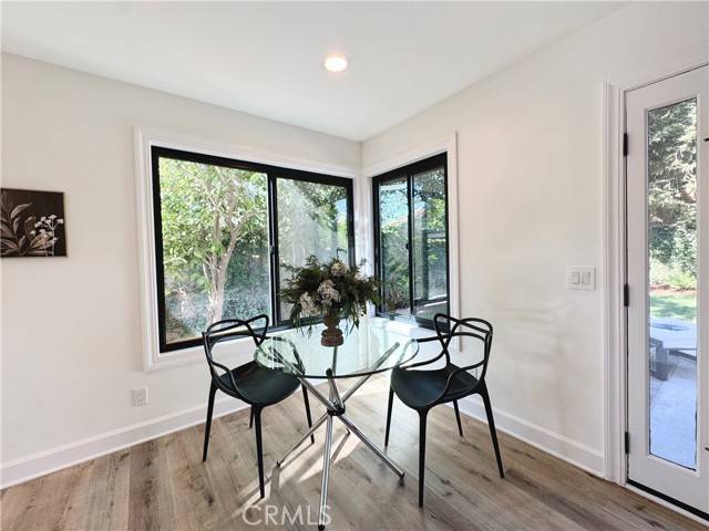 Agoura Hills, CA 91301,5733 Middle Crest Drive