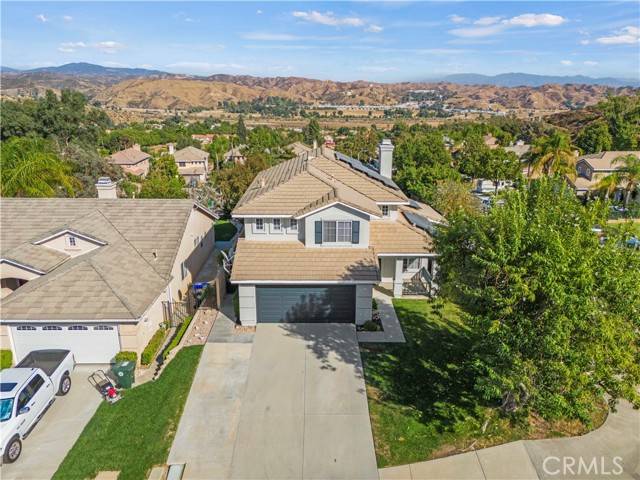 Castaic, CA 91384,30352 Falls Drive