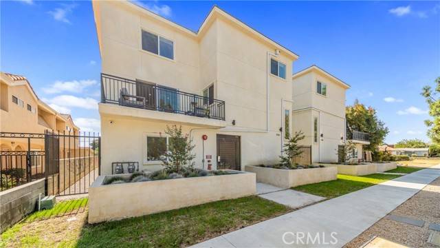 Granada Hills, CA 91344,17154 Chatsworth Street #3