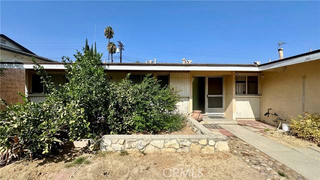 Woodland Hills, CA 91367,20523 Tiara Street