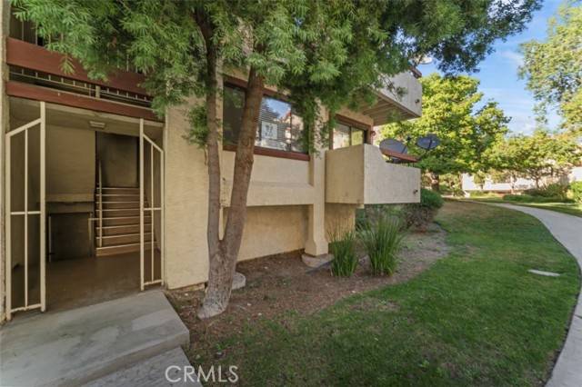 Canyon Country, CA 91387,18185 Sundowner Way #837