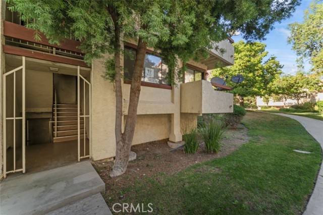 Canyon Country, CA 91387,18185 Sundowner Way #837