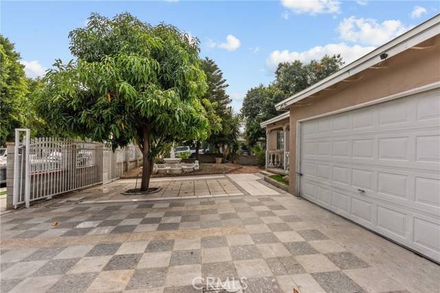 Panorama City, CA 91402,8729 Murietta Avenue