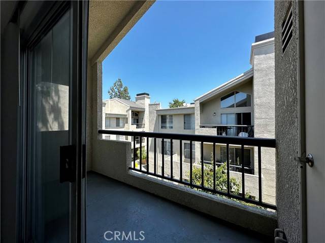 Woodland Hills, CA 91367,5500 Owensmouth Avenue #314