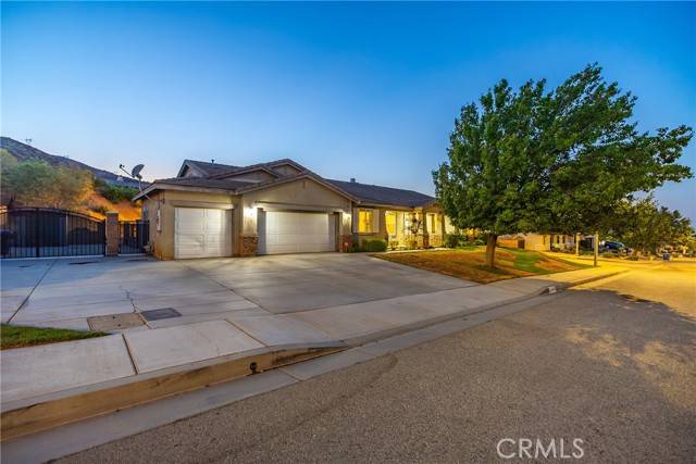 Palmdale, CA 93551,40651 Whitecliff Way