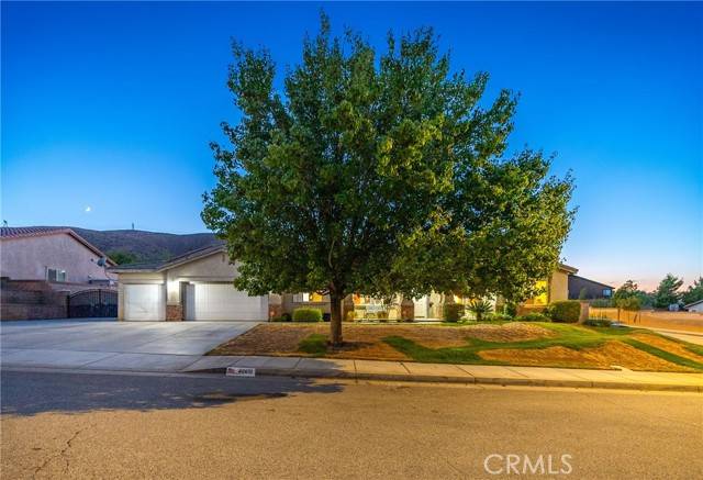 Palmdale, CA 93551,40651 Whitecliff Way