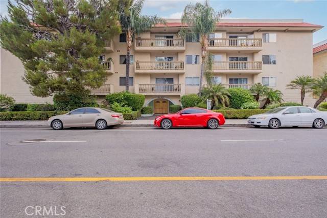 Encino, CA 91316,5400 Lindley Avenue #311