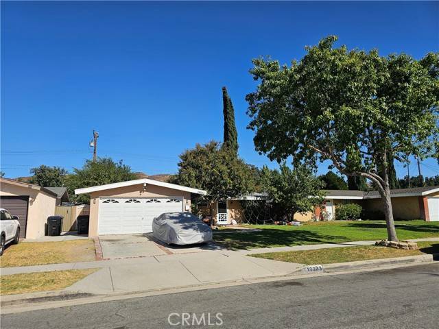 Canyon Country, CA 91351,19323 Cedarcreek Street