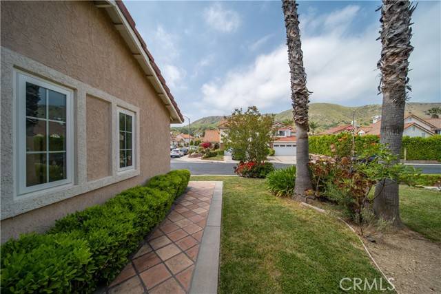 Porter Ranch, CA 91326,19666 Crystal Hills Drive