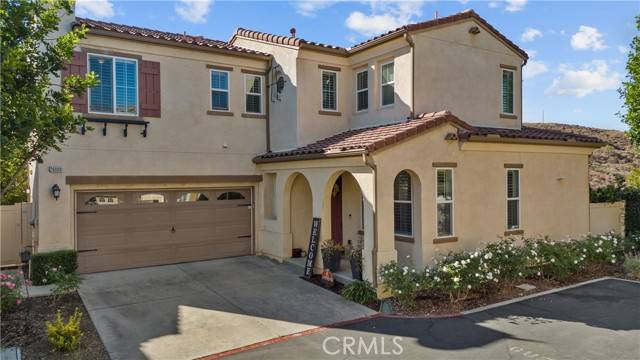 Newhall, CA 91350,26008 Lindale Place