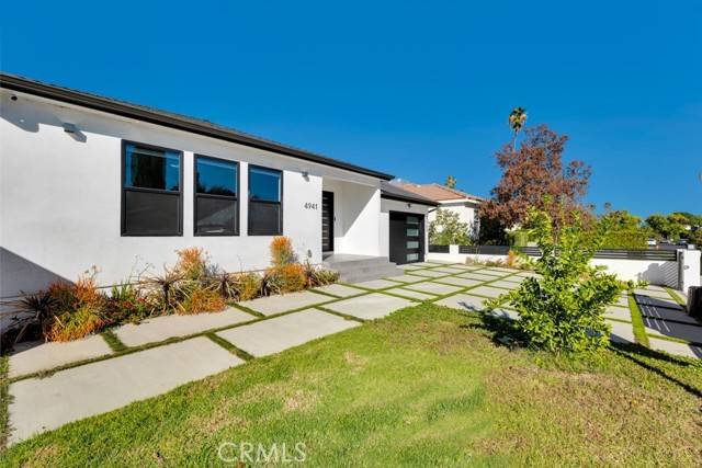 Encino, CA 91316,4941 Hesperia Avenue