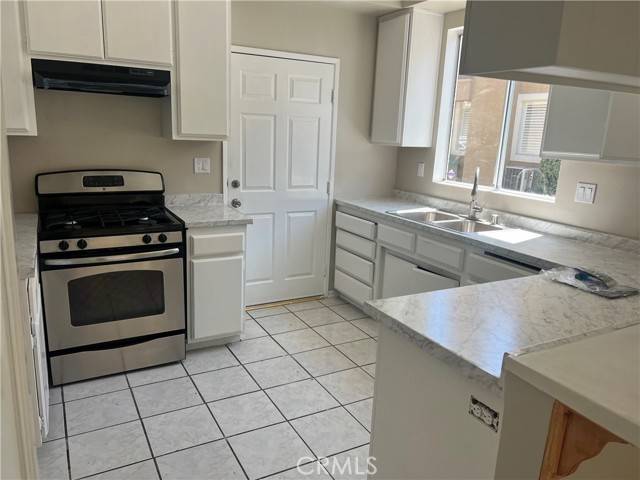 Panorama City, CA 91402,9442 Sylmar Avenue #2