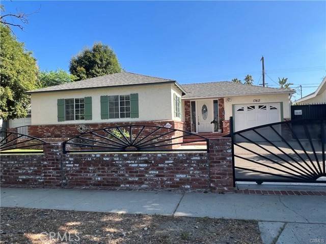 Encino, CA 91316,17412 Tiara Street