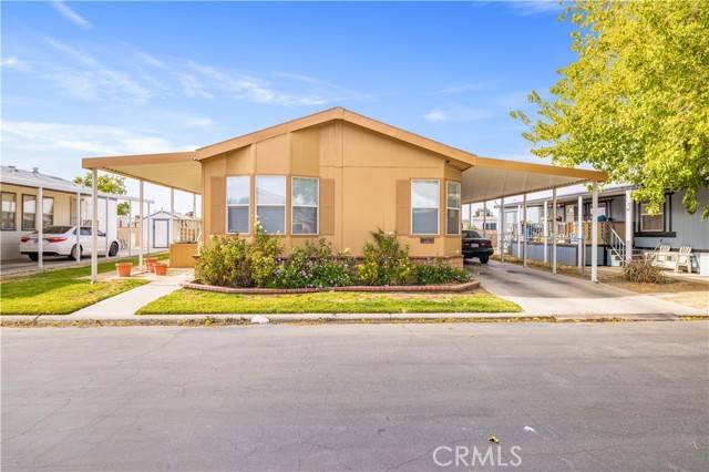 Lancaster, CA 93535,2121 E Avenue I #75