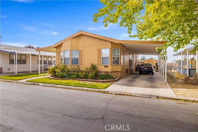 Lancaster, CA 93535,2121 E Avenue I #75