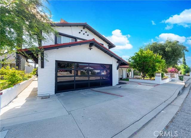 West Hills, CA 91304,8418 Pinelake Drive