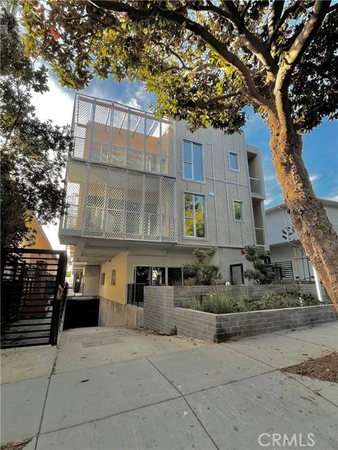 West Hollywood, CA 90046,1223 N Hayworth Avenue #8