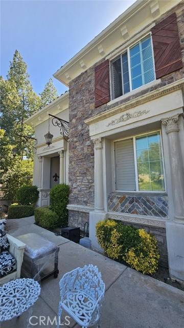 Saugus, CA 91390,29123 Black Pine Way