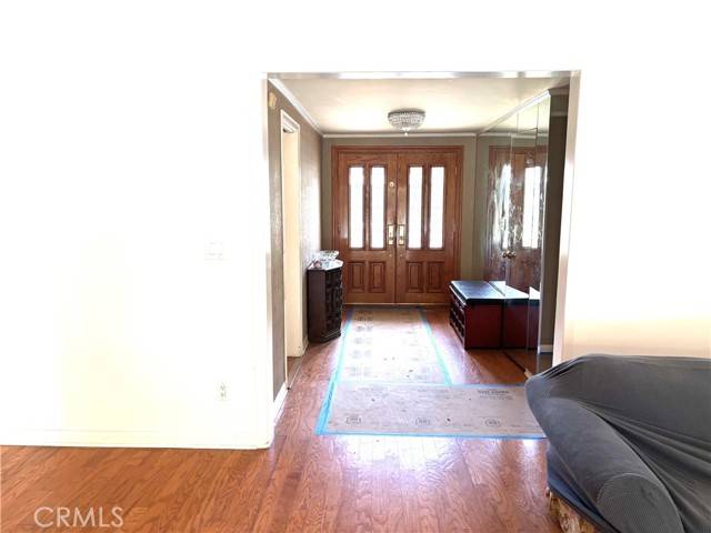 Woodland Hills, CA 91367,5101 Boda Place