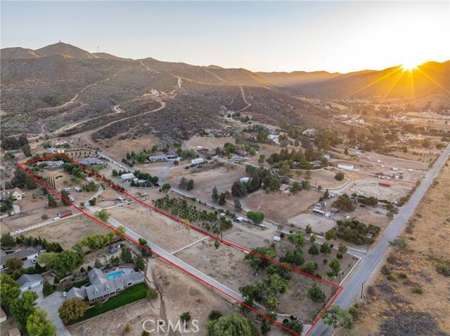 Leona Valley, CA 93551,10010 Leona Avenue