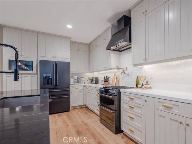 Saugus, CA 91350,28524 Songbird Way