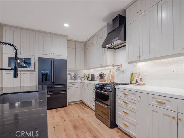 Saugus, CA 91350,28524 Songbird Way